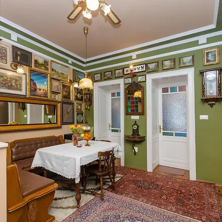 Vintage Bossanova Apartment Split